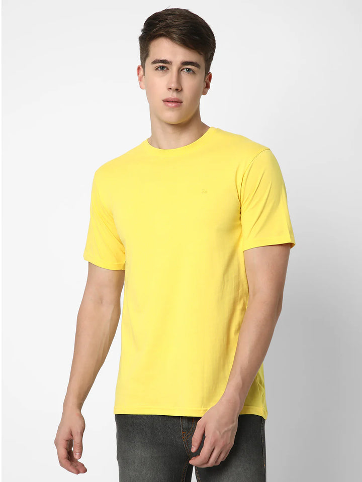 Cotton Fabrics Round Neck Short Length Half Sleeve Casual & Daily Wear Men's T-Shirts