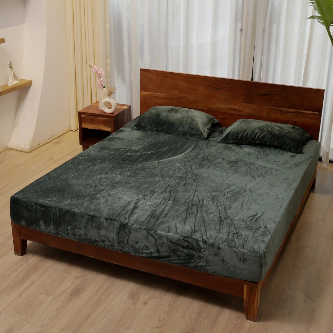 Velvet Warm Winter Solid Flannel Elastic Fitted Bedsheets